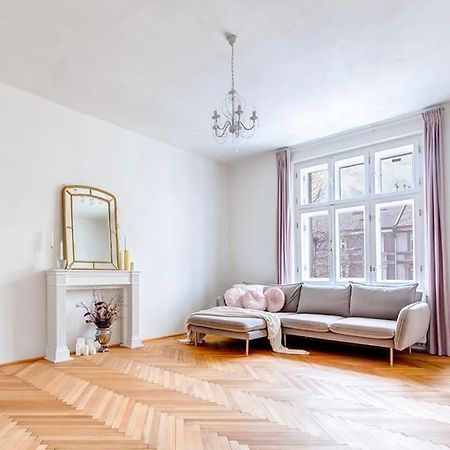 City Center Apartment Hradec Králové Extérieur photo